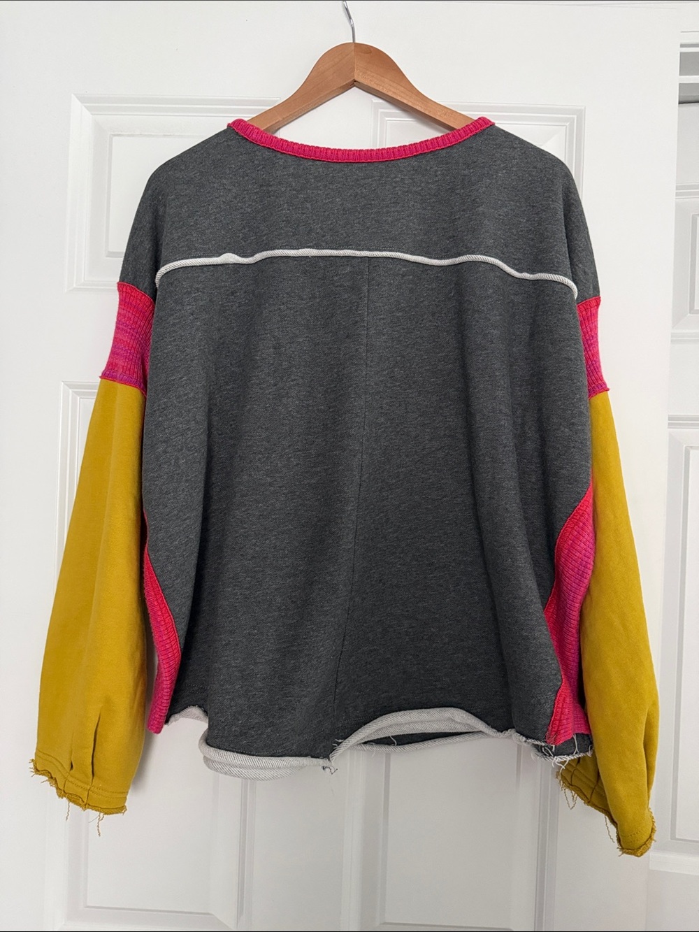 Natural Life Knit Trim Sweatshirt Size L / XL Women’s Grey - Picture 5 of 10